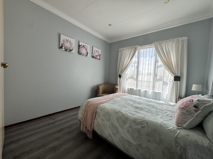 To Let 3 Bedroom Property for Rent in La Hoff North West